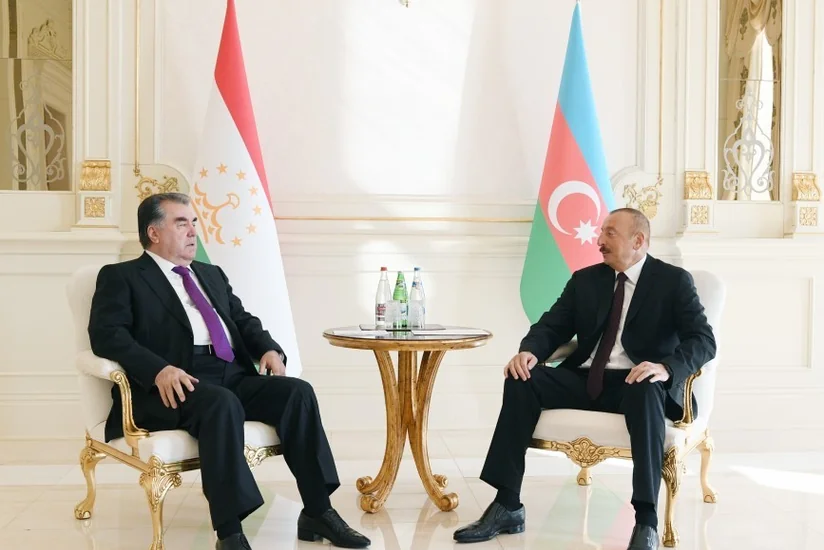 Azerbaijani, Tajik presidents held one-on-one meeting