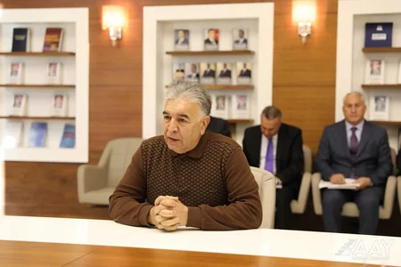 Saleh Məmmədov Xızıda vətəndaşları qəbul edib