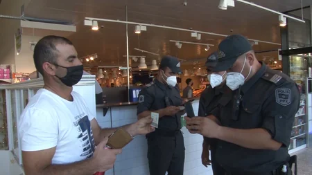 В супермаркетах и аптеках проведены рейды против не носящих маски