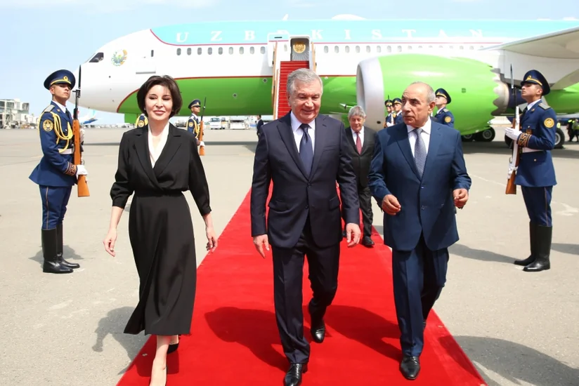 Özbəkistan Prezidenti Azərbaycana dövlət səfərinə gəlib - YENİLƏNİB