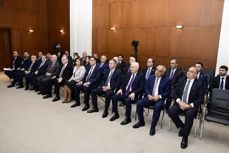 YAP Mərkəzi Aparatının və yerli təşkilatlarının 2024-cü il üçün gəlir-xərc smetaları təsdiqlənib