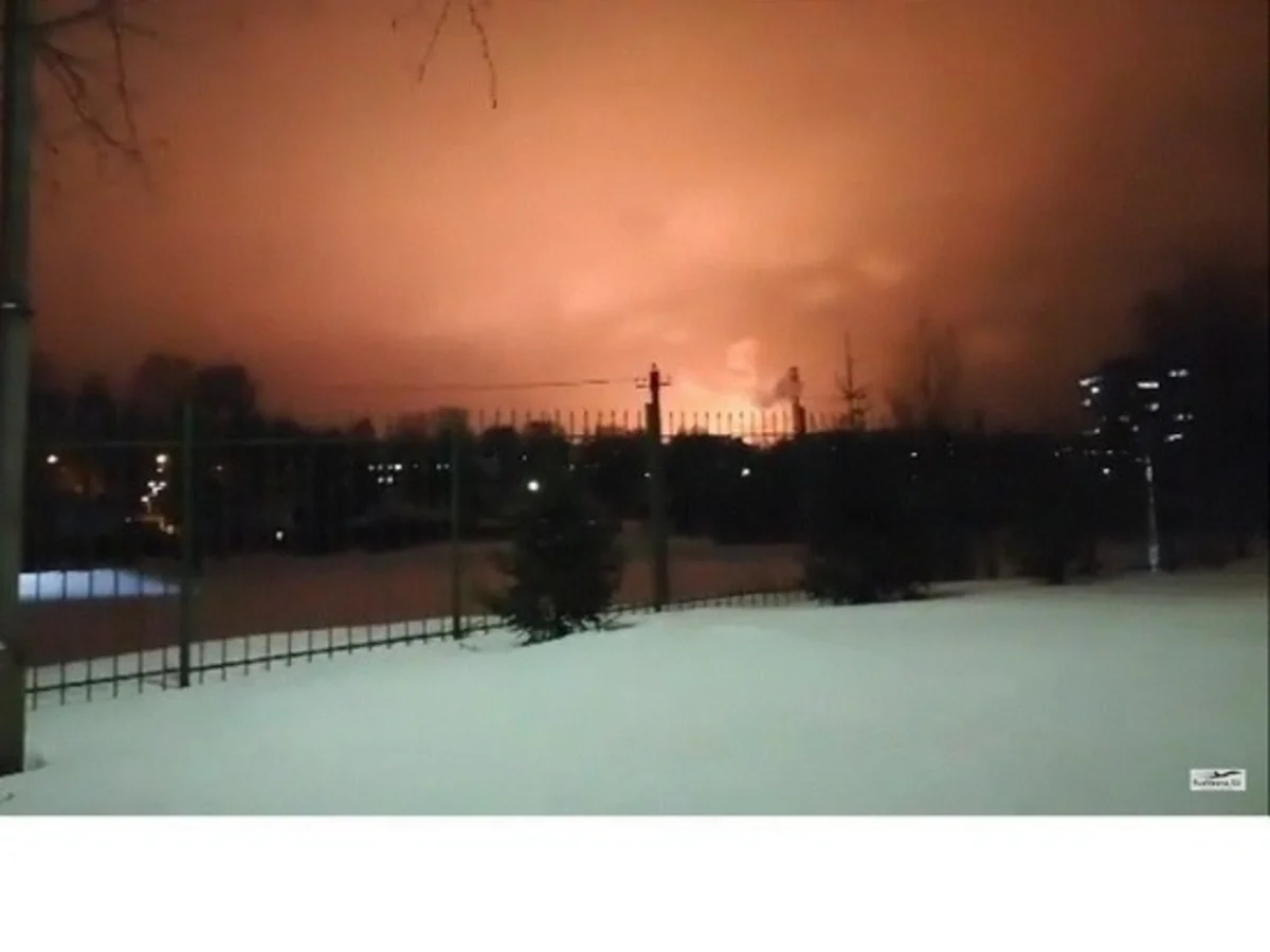 Rusiyada neftayırma müəssisəsində partlayış baş verib