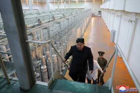 Yonhap: N. Korea publicly discloses uranium enrichment facility for 1st time