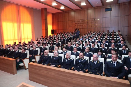 Prokurorluq orqanlarında qulluğa yeni qəbul edilmiş gənc əməkdaşların andiçmə mərasimi keçirilib