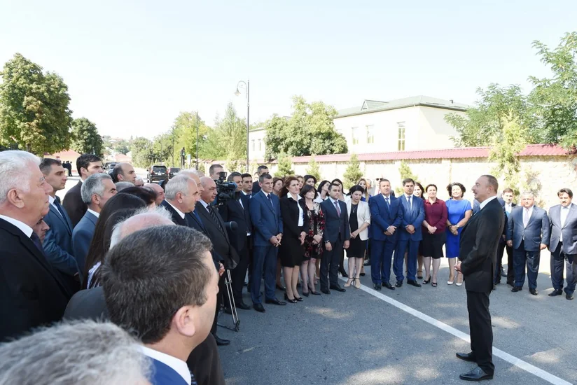 Prezident: Bizdə qazın qiyməti dünya qiyməti ilə müqayisədə 8-10 dəfə aşağıdır