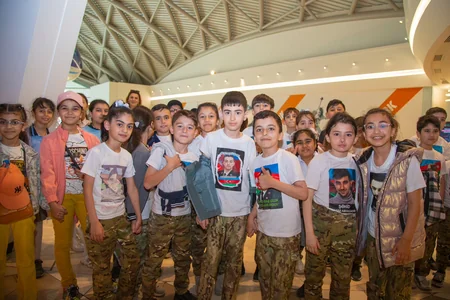 AZAL xüsusi qayğıya ehtiyacı olan uşaqlar üçün bayram təşkil edib