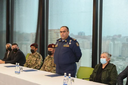 Nazirlik daha 50 şəhid ailəsi və qaziyə mənzillərin sənədlərini təqdim edib