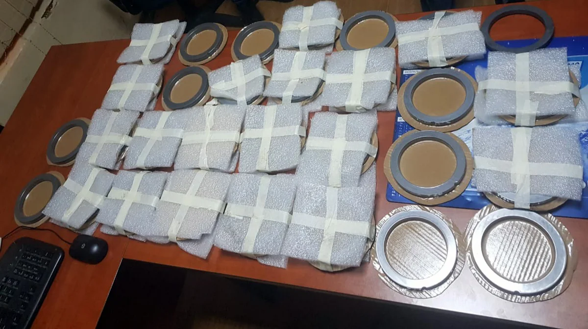 Rusiyadan Azərbaycana külli miqdarda elektron siqaret və avtomobillərin ehtiyat hissələrinin keçirilməsinin qarşısı alınıb