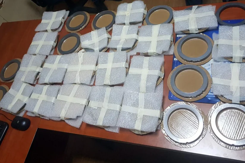 Rusiyadan Azərbaycana külli miqdarda elektron siqaret və avtomobillərin ehtiyat hissələrinin keçirilməsinin qarşısı alınıb