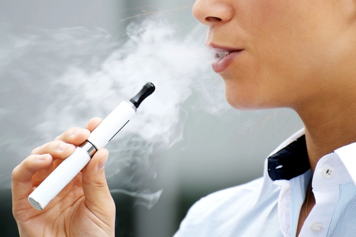 Azerbaijan Airlines imposed a ban on electronic cigarettes