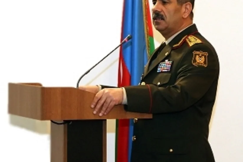 ​Müdafiə naziri rəhbər zabit heyəti ilə görüş keçirib