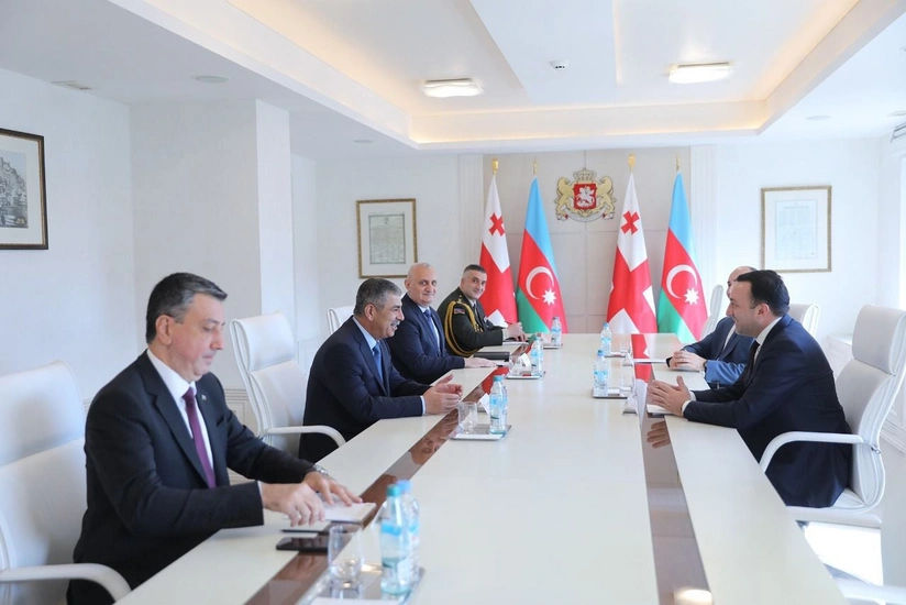 Azərbaycan Gürcüstanla müdafiə sahəsində əməkdaşlıq planı imzalayacaq