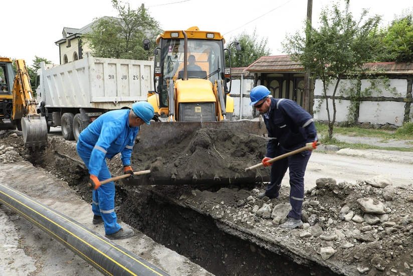 Şəkidə uzun müddət istismarda olan qaz xəttləri yenilənir