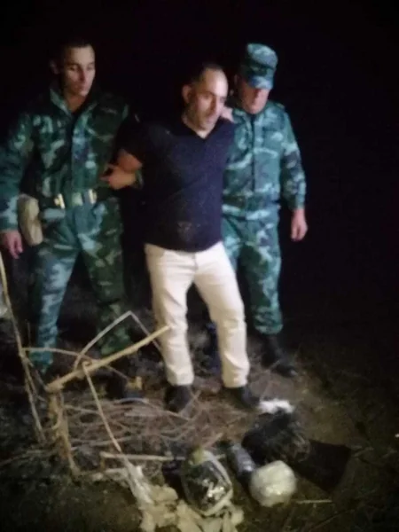 Narkotik qaçaqmalçıları DSX-nin baş leytenantına bıçaqla xəsarət yetiriblər