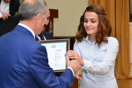 “Azərikimya”da “Xəmsə” bilik yarışı keçirilib