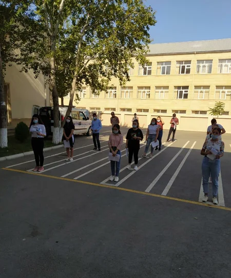 Abituriyentlər qəbul imtahanına belə daxil olur