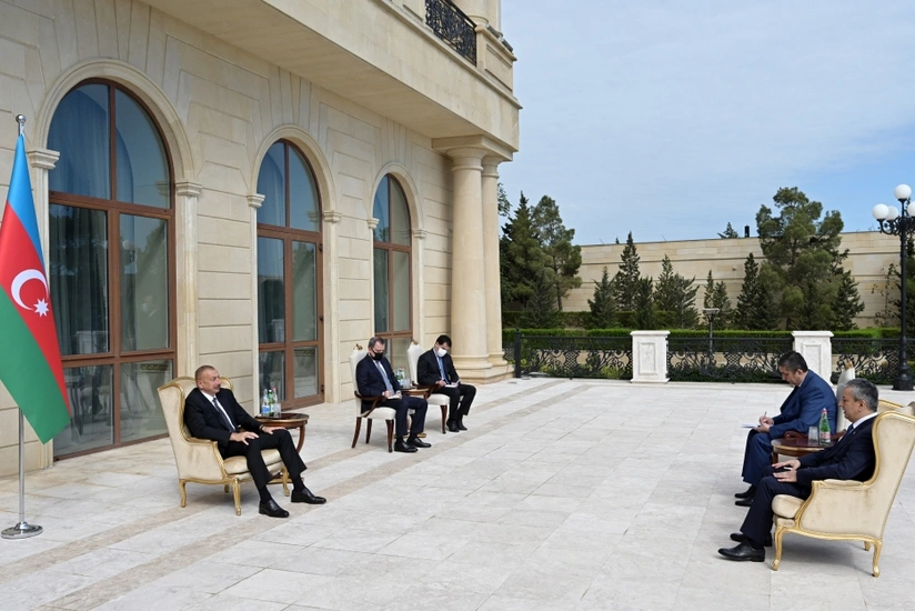 Prezident Özbəkistanın yeni səfirinin etimadnaməsini qəbul edib