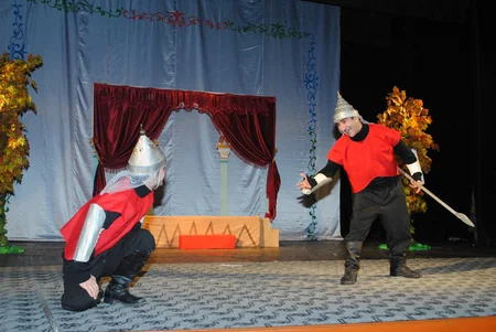 Sumqayıt teatrında “Cəsur dərzi” tamaşasına baxış olub