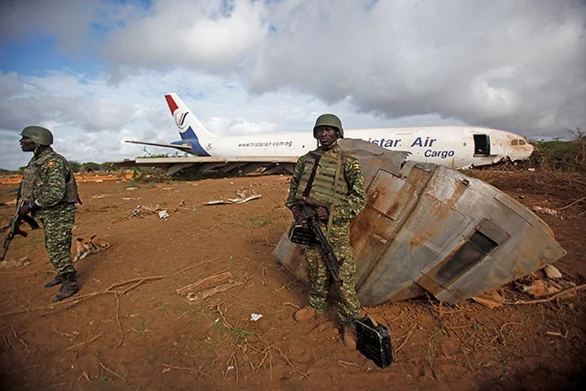 Somalidə təyyarə qəzaya uğrayıb