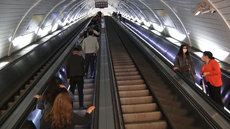 Bakı metrosu 38 gündən sonra yenidən fəaliyyətdə - VİDEOREPORTAJ