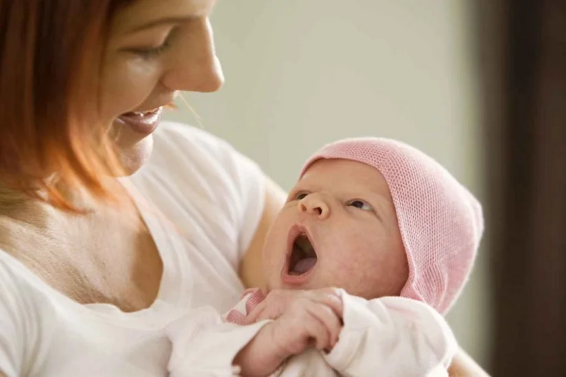 В Азербайджане женщины, усыновившие пятерых и более детей, смогут выйти на пенсию досрочно