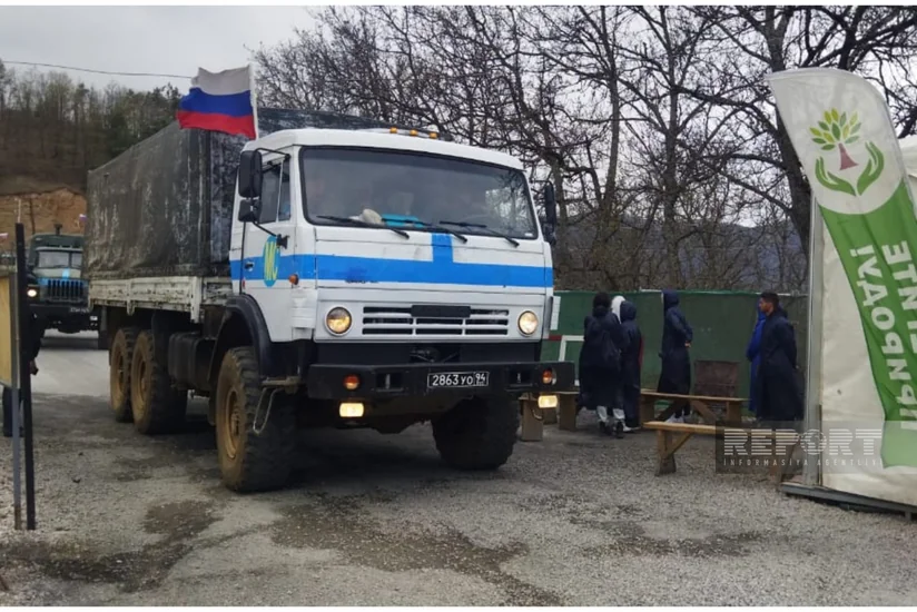 Vehicles of peacekeepers move unhindered on Khankandi-Lachin road