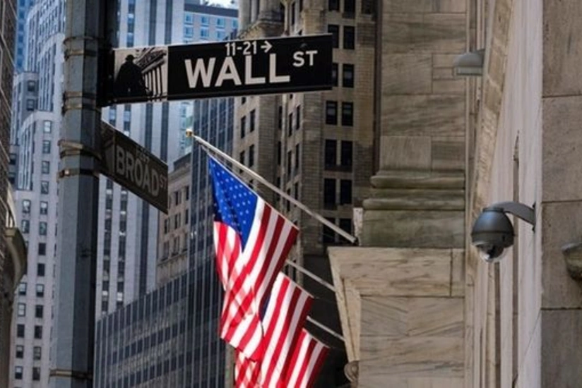 US stock indices rose following statements by Fed officials