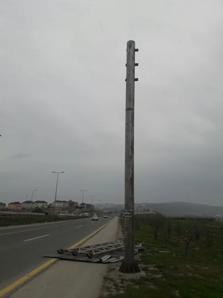 Güclü külək Azərbaycanda yol təsərrüfatına ciddi ziyan vurub - FOTO