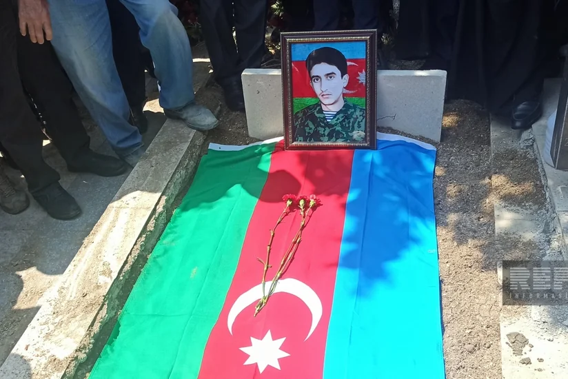 Sumqayıtda Birinci Qarabağ müharibəsinin şəhidi Cavid Ələkbərov dəfn edilib - YENİLƏNİB