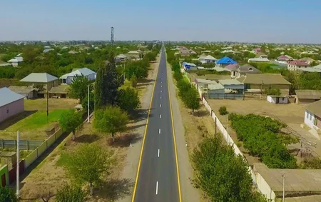 Biləsuvarda yeni avtomobil yolu istifadəyə verilib