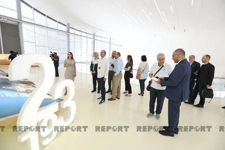 Beynəlxalq Media Forumunun iştirakçıları Heydər Əliyev Mərkəzində olublar