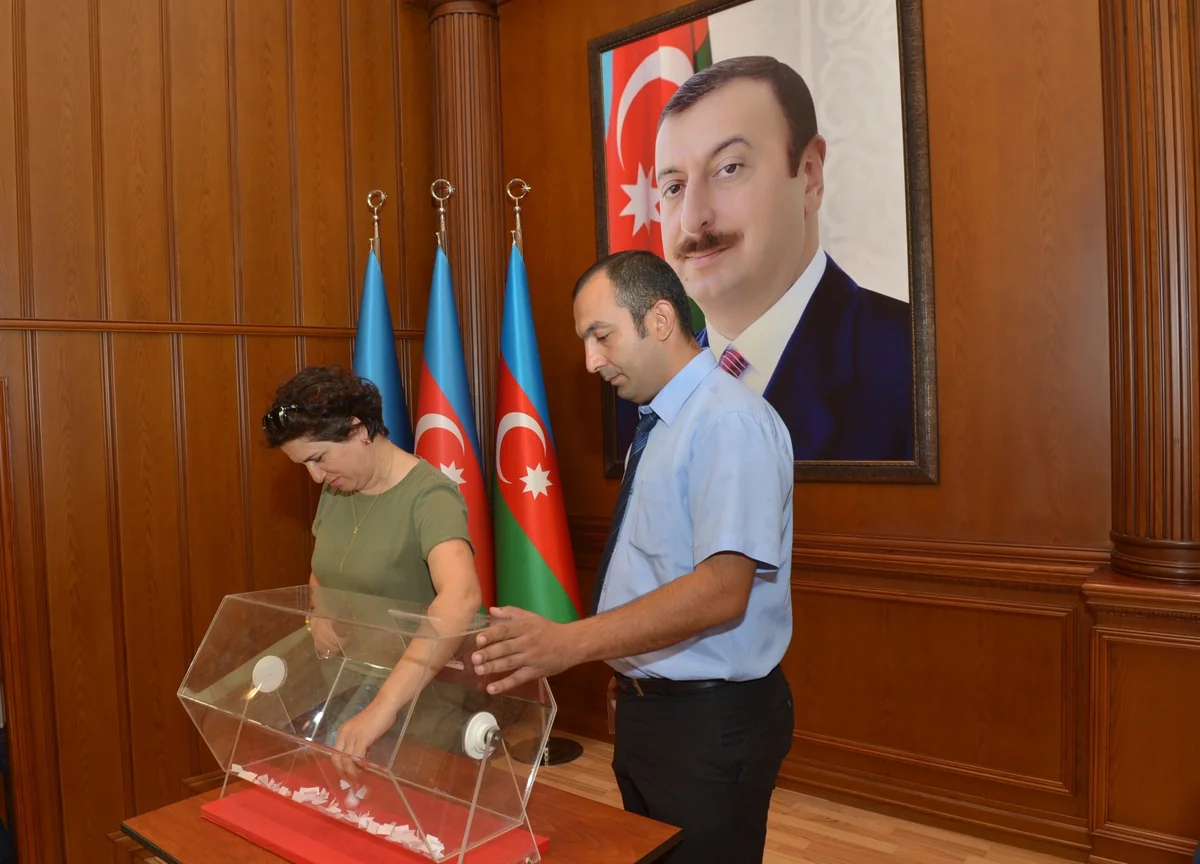 Məcburi köçkünlərin yeni mənzillərə köçürülməsi ilə bağlı püşkatma keçirilib