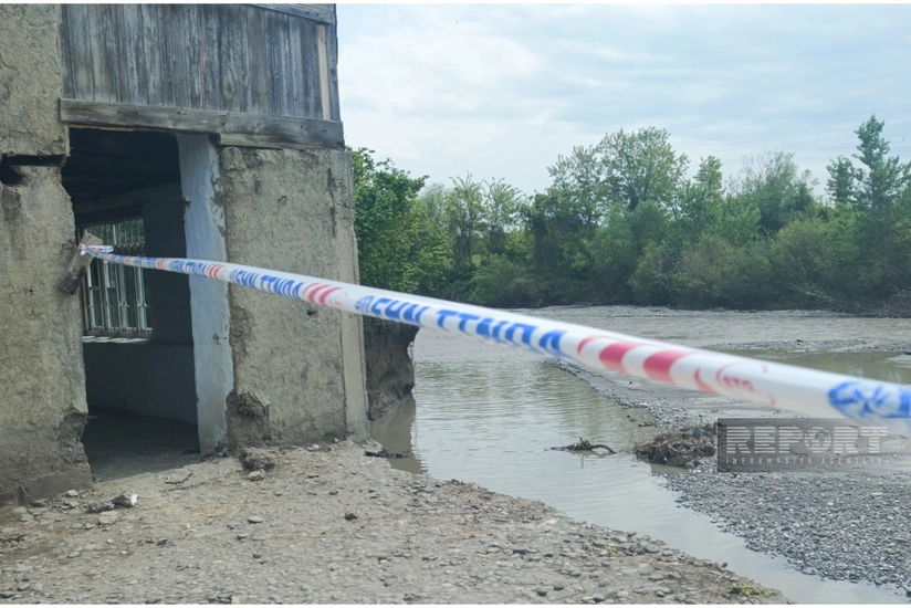 Sel suları Xaçmazın kəndlərinə ziyan vurub, problemin həlli yönündə işlər görülür