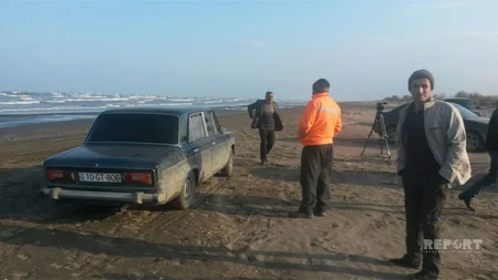 Fishing-boat sinks in the Caspian sea, 3 missing