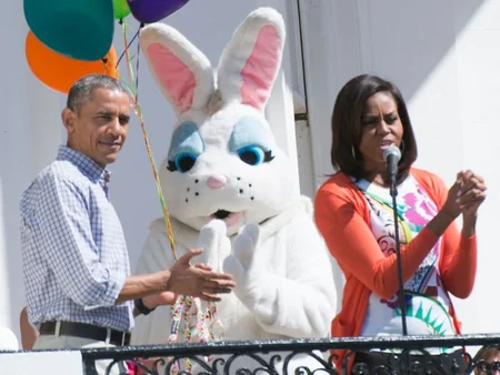 Obamas kick off Easter Egg Roll