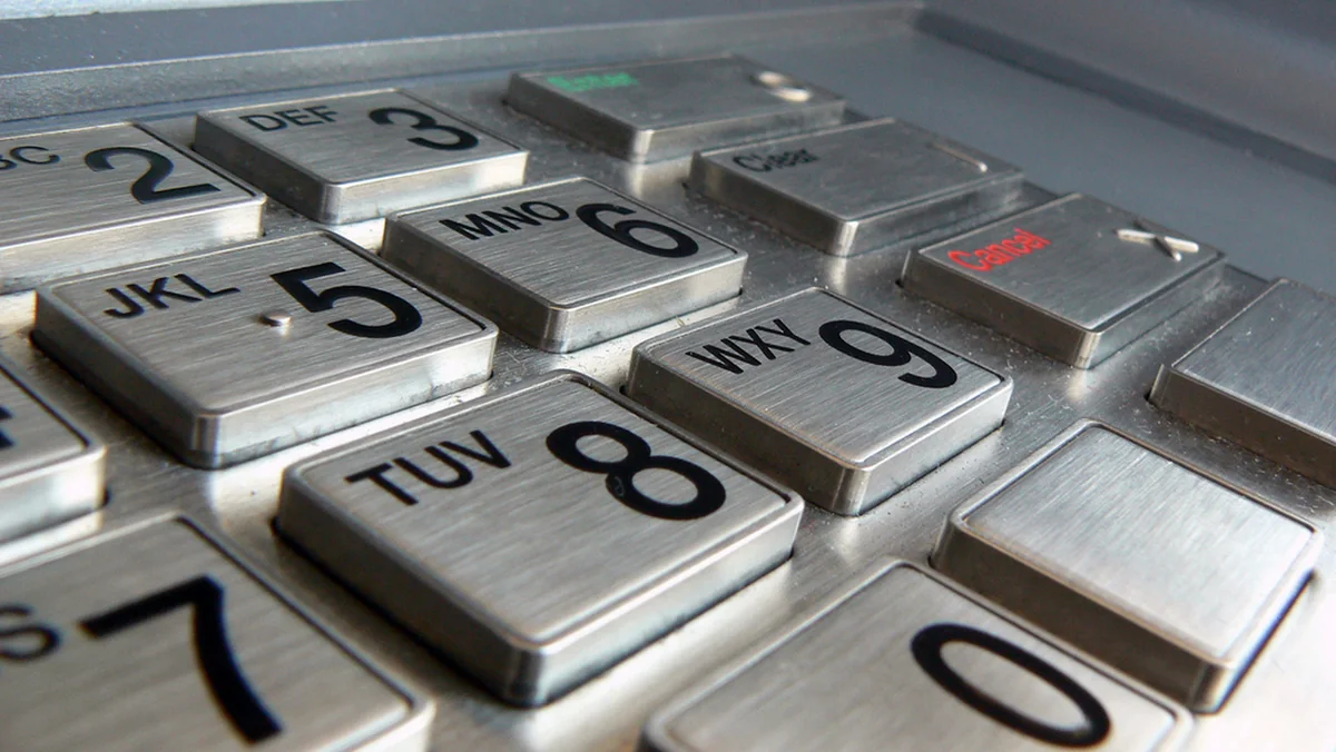 Moskvada bankomatdan 1 mln. rubldan çox pul oğurlanıb