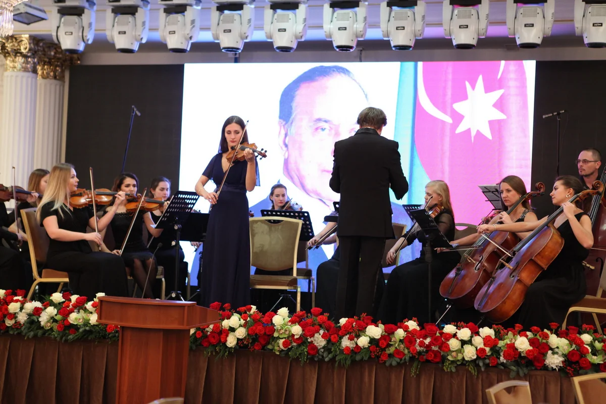 Rusiyada Heydər Əliyevin xatirəsi anılıb