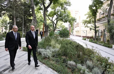Prezident “Xaqani” bağında və ətraf ərazilərdə aparılmış abadlıq və yenidənqurma işlərindən sonra yaradılan şəraitlə tanış olub - YENİLƏNİB