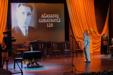 Akademik Milli Dram Teatrında Ağasadıq Gəraybəylinin 120 illiyinə həsr olunan tədbir keçirilib