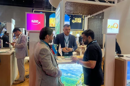 Азербайджан представил туристический потенциал в Индии