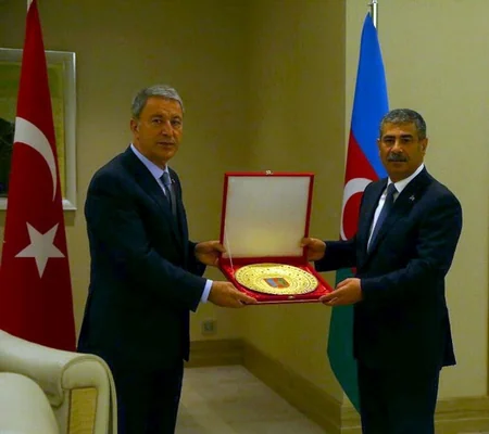 Qəbələdə Azərbaycan və Türkiyə Müdafiə nazirlərinin görüşü keçirilib