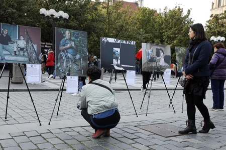 Snapshots of Sorrow: Azerbaijan's mine victims remembered in Prague