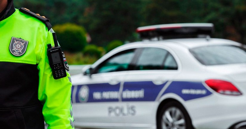 Yol polisi həftəsonu səfərə hazırlaşan sürücülərə müraciət edib