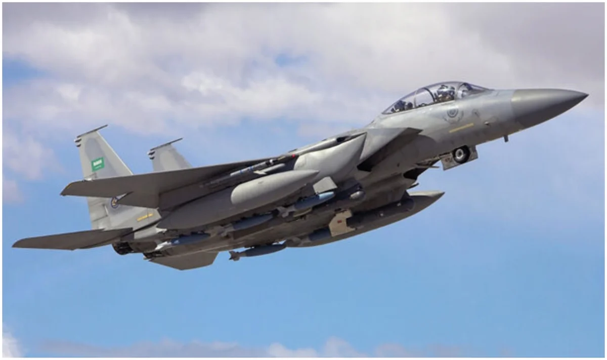 Fighter jet crashes in Saudi Arabia