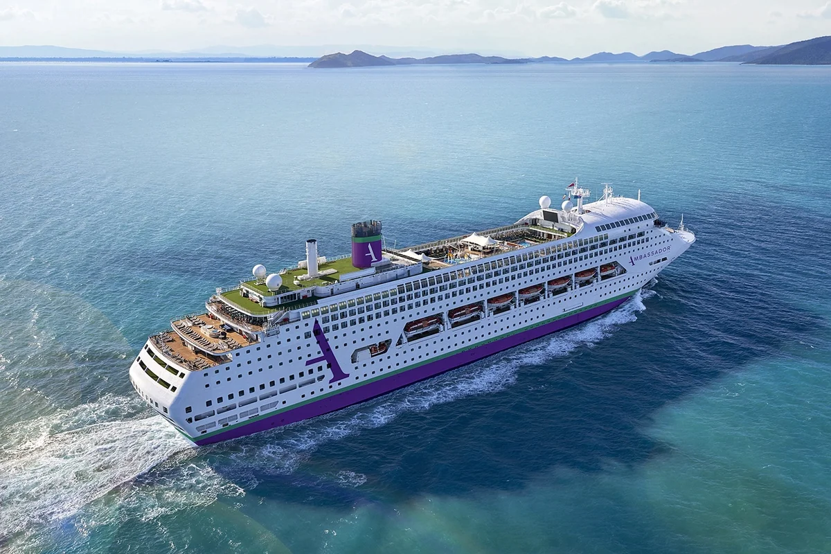 Cruise ship with 1,500 passengers stuck in Barcelona