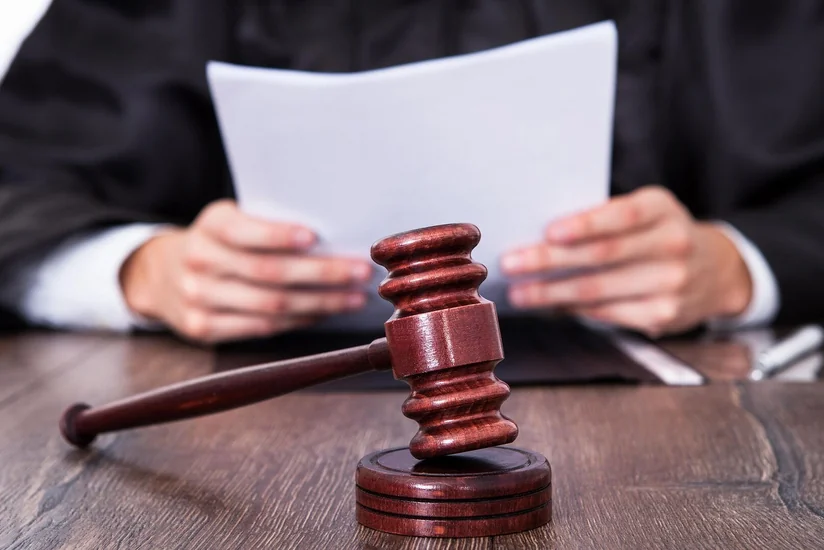 Məhkəmə “Abzas Media” işi çərçivəsində saxlanılan üç nəfər barədə qərar qəbul edib