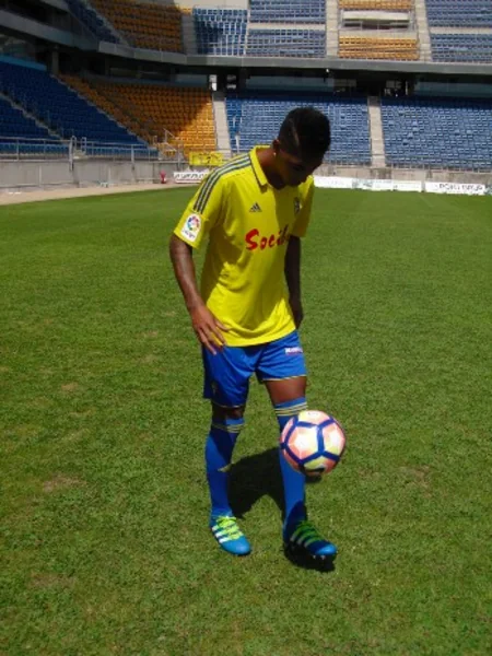 Azərbaycan yığmasının futbolçusu İspaniyada yeni kluba keçib