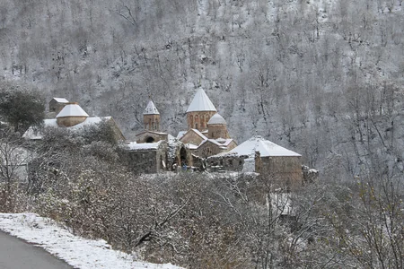 Azərbaycan polisi Kəlbəcərdə postlar qurub