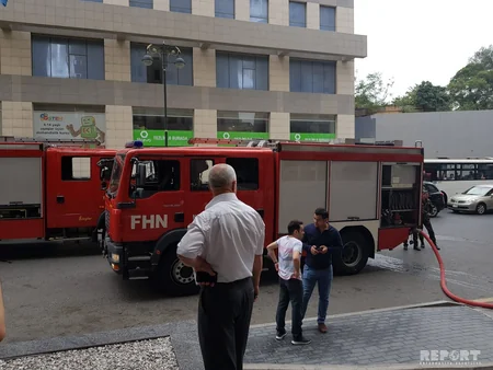 Caspian Plazada yanğın söndürülüb - YENİLƏNİB