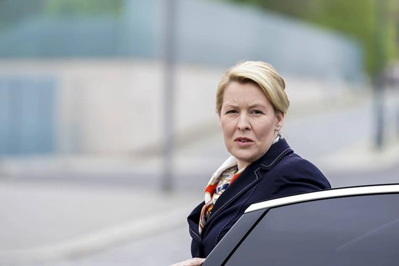 German family minister resigns amid plagiarism scandal